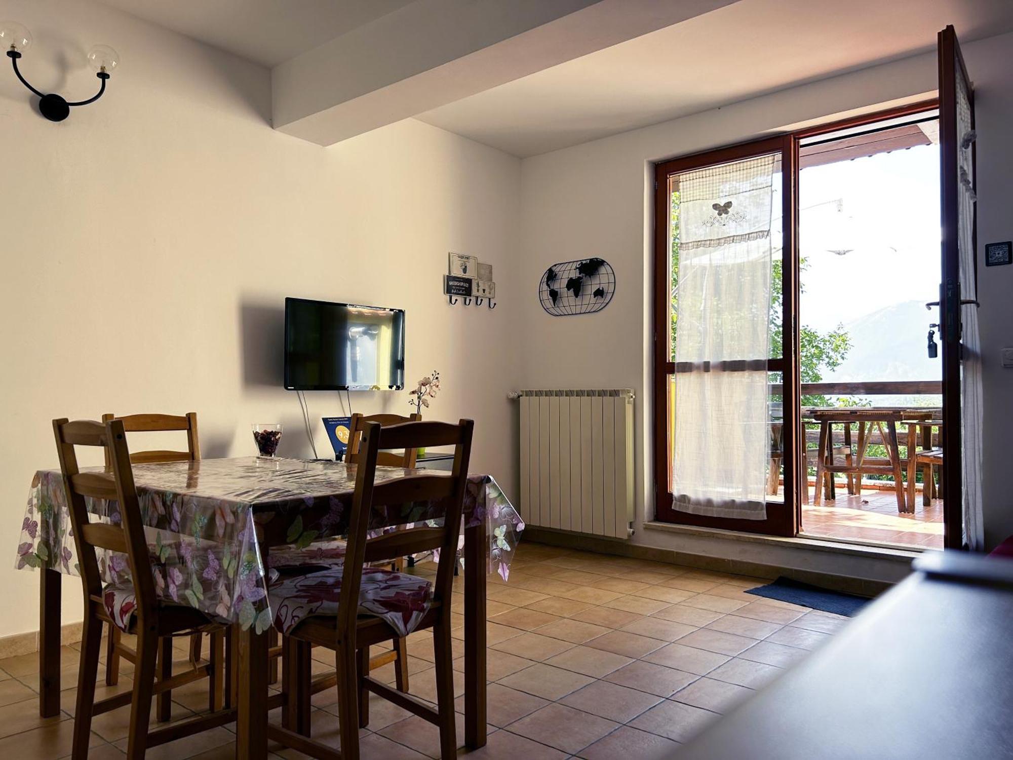 4Flats In Orto Di Venanzio Apartment Бареа Екстериор снимка
