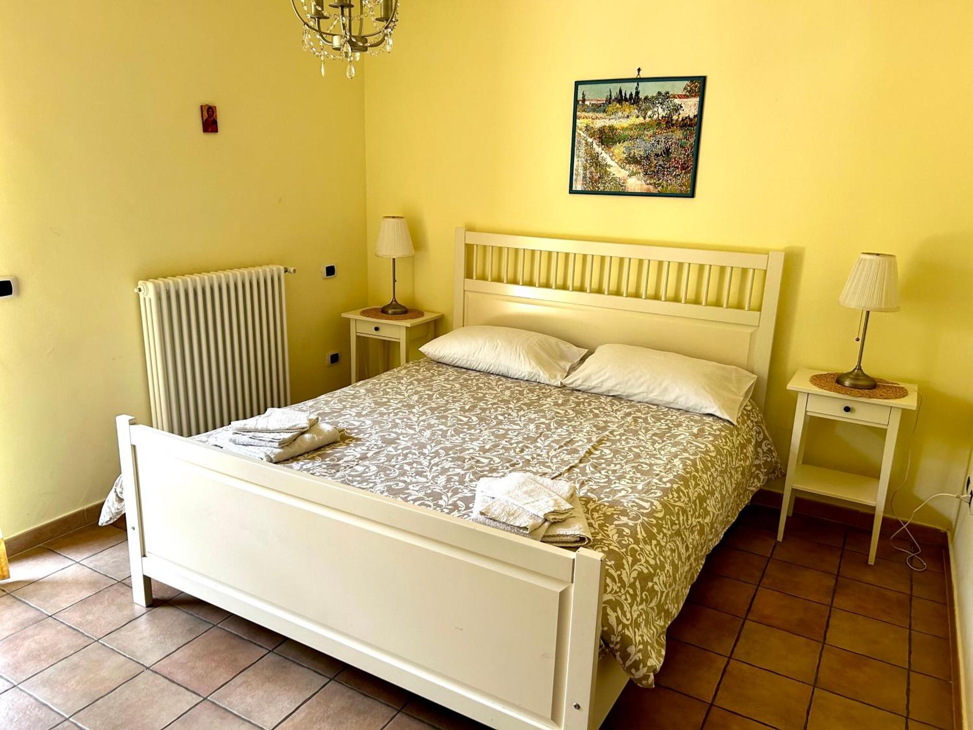 4Flats In Orto Di Venanzio Apartment Бареа Стая снимка